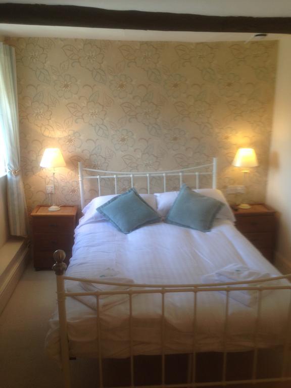 The Fox Hotel มัช เวนล็อค ภายนอก รูปภาพ